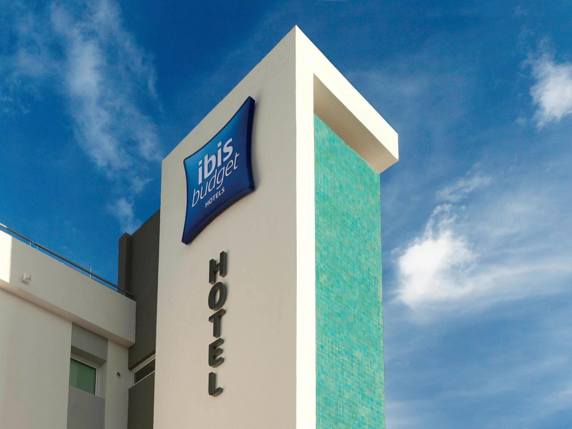 Ibis Budget Chambery Centre Ville Exterior photo