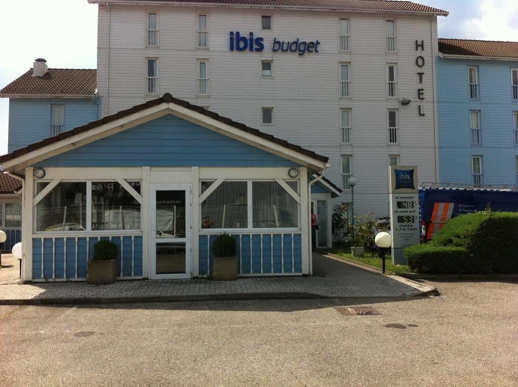 Ibis Budget Chambery Centre Ville Exterior photo